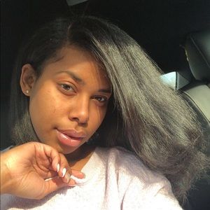 Meet your Posher, Danejah